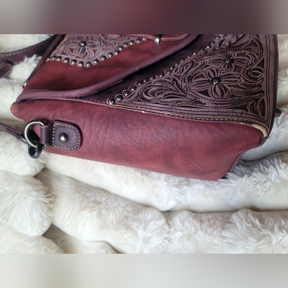 Montana West Beautifully Embossed Burgundy/Red Wine Western Handbag - Picture 3 of 15